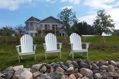 Image de Castle on Lake Brevort