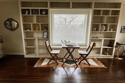 Cozy Park Front house with amazing natural light