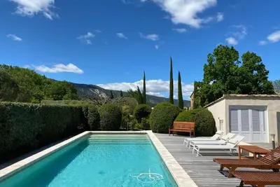 Image de Mas authentique, 13 couchages, avec piscine au cœur du Luberon