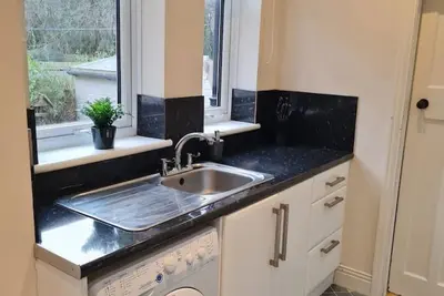 Image de Genade Apts - Heaton, Newcastle. Near Hosp & Uni