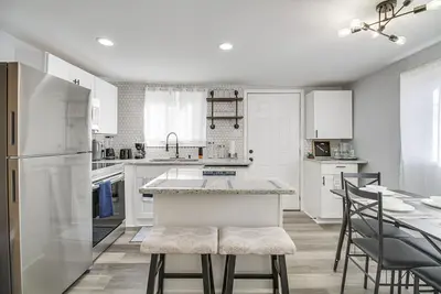 Image de Gladstone Retreat w/ Gas Grill + Fire Pit