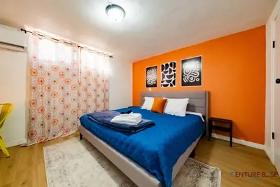 Image de Pets|Hot Tub|Long-Term Ready | Modern Basement Retreat