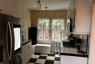 Image de Timeless Charm: 100-Year Olde Spanish Style Home, in Anaheim.