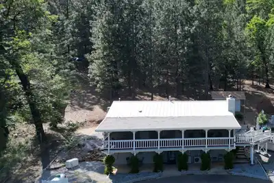 Image de Large Lake House, Game Room, 4 Bedrooms, Near Lake- Shasta Lakeshore Retreat #14