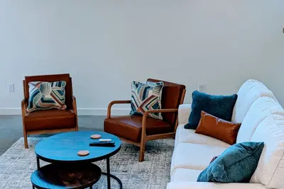 Image de Sleek & Modern Austin Retreat - Close to Ut & The Domain