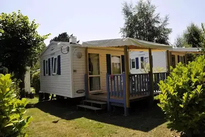 Image de Mobil-home Confort 31m² - 3 chambres - Terrasse couverte 18m² - Tv + lave-vaisselle 6 personnes