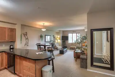 Image de Pinnacle Pointe Resort #1314- 2Bedroom-2Bath-- 90 Day Min --