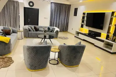 Image de Executive Home away from Home\n\n