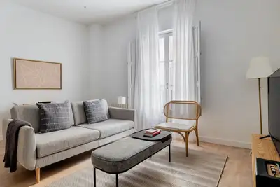Image de Sweet Malasaña 1br w/ Elevator, nr Restaurants, by Blueground