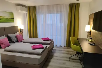 Image de Gästehaus Stock - Zimmer \"bäumle\" Liegt Nach Vorne zur Straße
