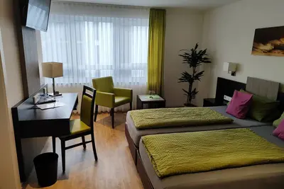 Image de Gästehaus Stock - Zimmer \"brotkörble\" hat Einen Kleinen Balkon zur Straßenseite,
