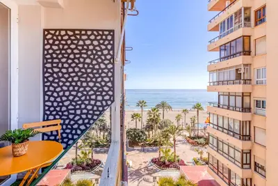 Image de Charmant appartement rénové avec balcon proche de la promenade à Estepona