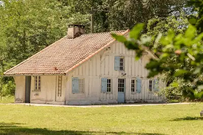 Image de Maison Lit-et-Mixe avec piscine. Proche plage. À 15 minutes de Contis.