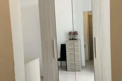 Image de Central apartment in front of the marina