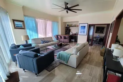 Image de Home Away From Home.