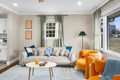 Image de 5bd Vibrant Haven: Basketball - 10mins to Airport