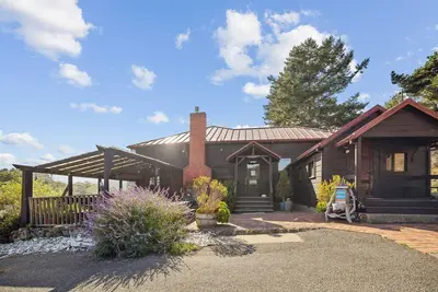 Image de The Limantour Lodge-Sleeps 50!