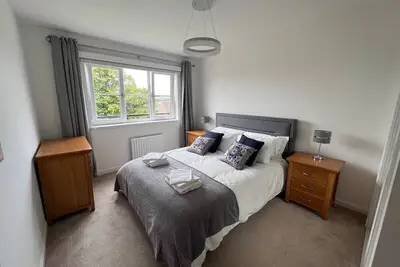 Image de Appartement-Salle de bain privée séparée-Moderne-Vue sur Parc