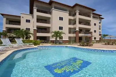 Image de 2 bedroom 2 bathroom condo near the sea. Ideal for divers.