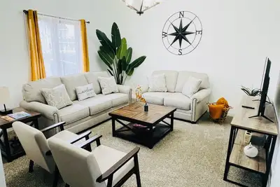 Image de Spacious Family Abode in the historic Creston