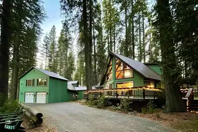Image de Lassen Mtn Lodge · Spacious, Private & Ev Charger