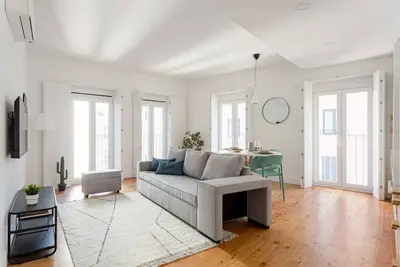 Joivy Modern downtown flat