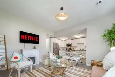 Image de BoHo Chic Suite - Long Stays - Fireplace - Garage\n