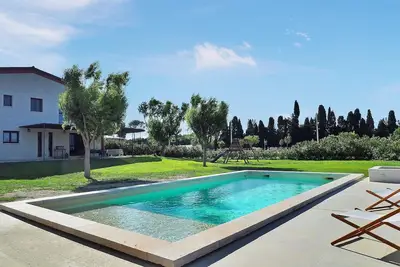 Image de Superbe maison à Maillane avec WiFi