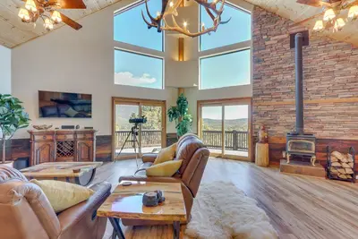 Image de Private 2. 5Acres, Firepit, Trails, Bbq, Lg Deck, Cozy