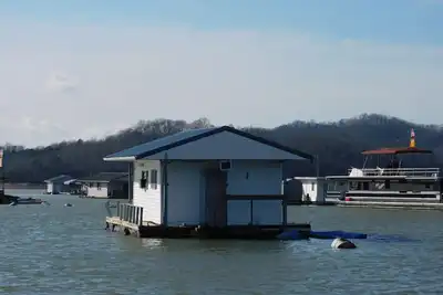 Image de Cozy house boat in enchanting New Tazewell on Norris Lake with Ac, WiFi