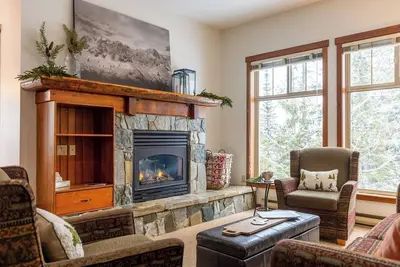 Image de True Ski In/Out. Private Hot Tub on the Balcony