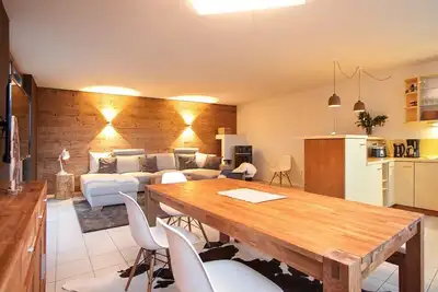 Image de Alleinstehend-d'exception-Maison-Vue sur Montagne-Salle de bain privée séparée