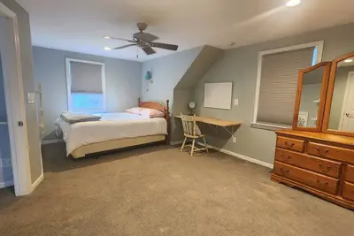 Image de Beautiful, Cozy Ultra Convenient Salem Home