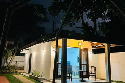 Image de Bunty Residence Ambalangoda, 3 minutes walking to Madampe beach & green garden.