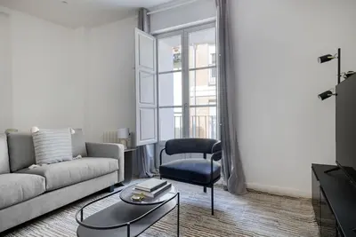 Image de Chic Malasaña 1br w/ Elevator, nr Shopping, by Blueground