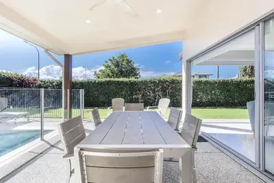 Image de Coastal charm on Casuarina Way with a pool!