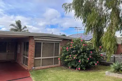 Image de House in Rosebud walking distance to beach, shops and parks