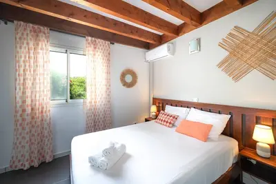 Image de Cottage Ocean classée 3 étoiles - accès direct à l'esplanade de Boucan Canot et sa vie balnéaire - Saint-Gilles-Les-Bains