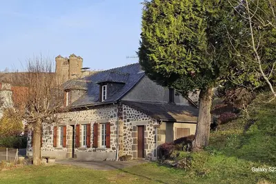 Image de Gîte de campagne au pied des montagnes à Tournemire