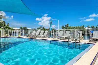 Image de Blue Buoy 1 bedroom 1 bath condo with boat slip and shared pool