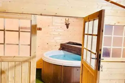 Superbe appartement avec jacuzzi (le loup)