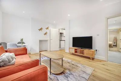 Image de Urban Chic Retreat in Chelsea, Two-Bedroom Flat
