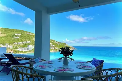 Image de New SeaBreeze Luxury Villa Indigo Bay St Maarten\n