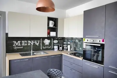 Image de Go Exchange, Block F, Apt. 11