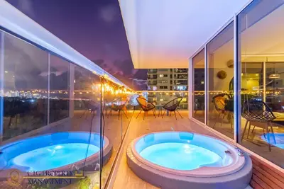 Image de Apartamento con jacuzzi - Camina a Playa Azul