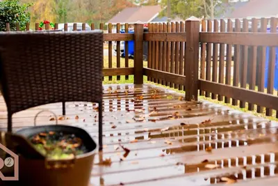 Charming, Waterfront Townhome with a View of Downtown. Pet-Friendly!