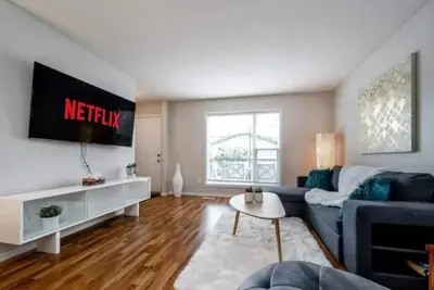 Image de Luxurious & Cozy-5bdrm Home-Minutes to Wem-Wifi