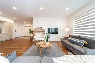 Image de Sweet Bali Sanctuary-2bdrm-Ug Parking-5 min to Dtn