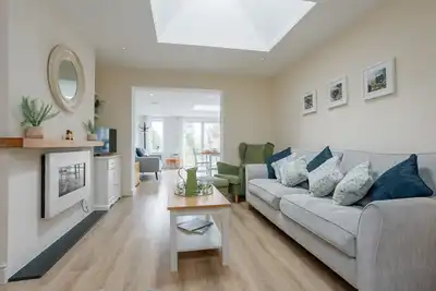 Image de The Hollies Chaldon Herring Sleeps 5 +1 & baby