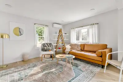 Image de Cozy 2br/3Bath in Catskill mountains, perfect for long stays or weekend trips